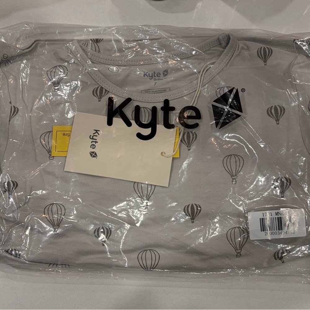 Kyte Baby NIB Hot Air Balloon Long Sleeve Pajama Set